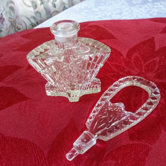 Antique Glass Perfume Bottle - Picture 2 of 2
